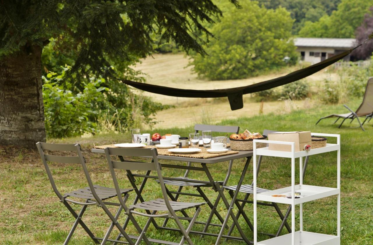 Une Pause En Correze Sarroux Exterior foto